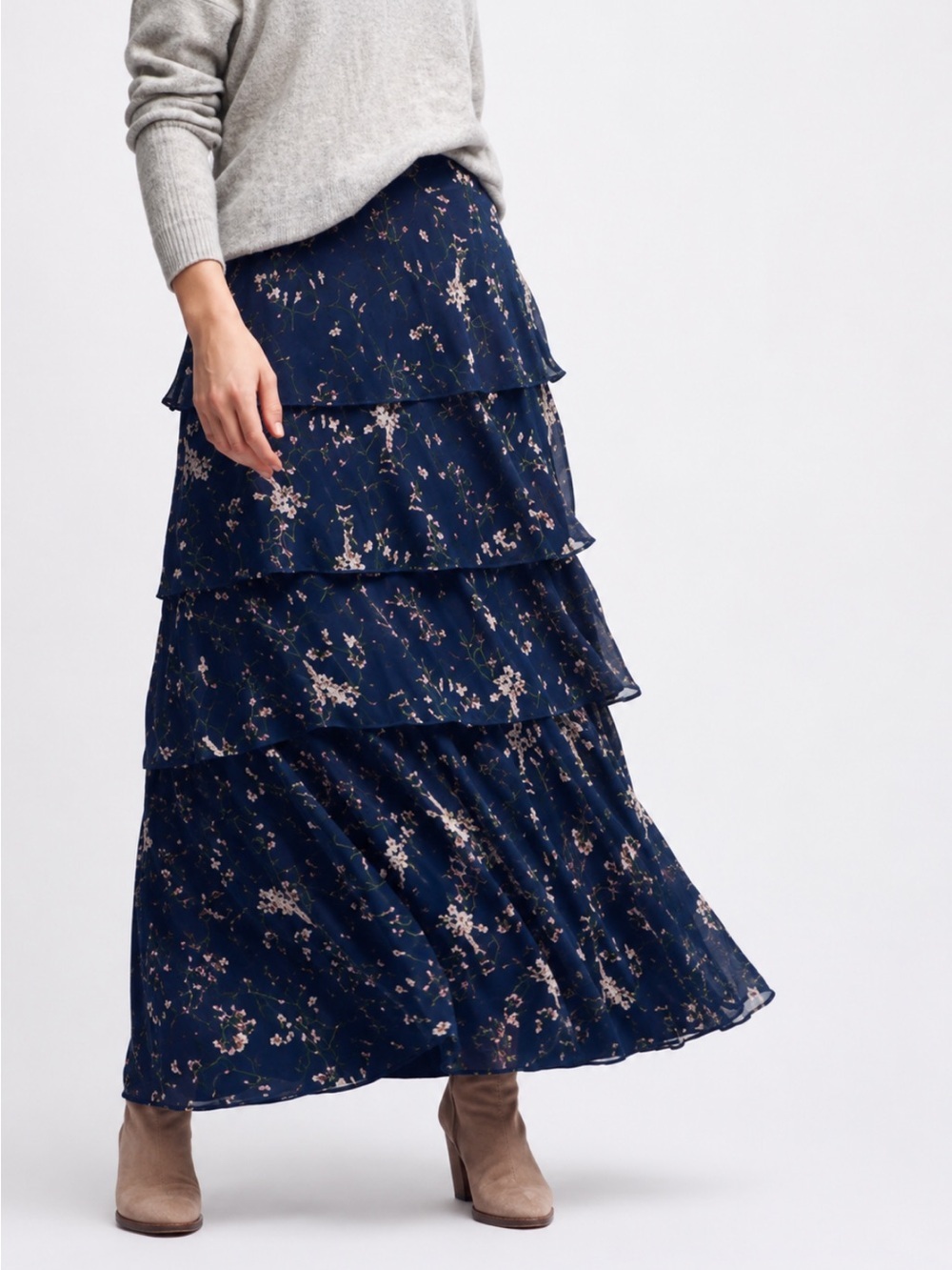 Anthropologie Maeve Navy Floral Tiered Maxi Skirt Boho Cottagecore Small EUC! - Picture 2 of 7
